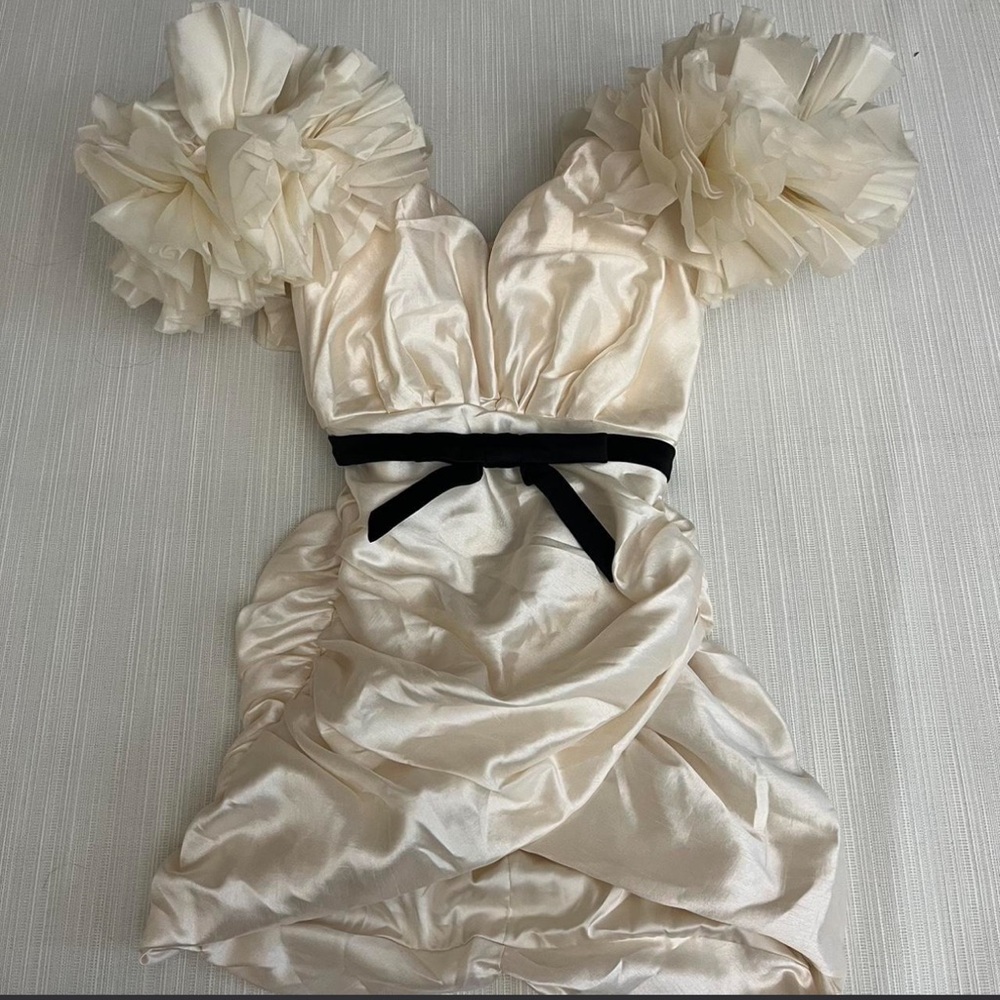 HOUSE OF CB - AGATHA Cream Satin Dress - Picture 3 of 5